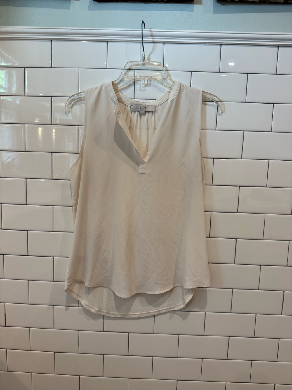 LOFT White/Cream Sleeveless Split-Neck Blouse